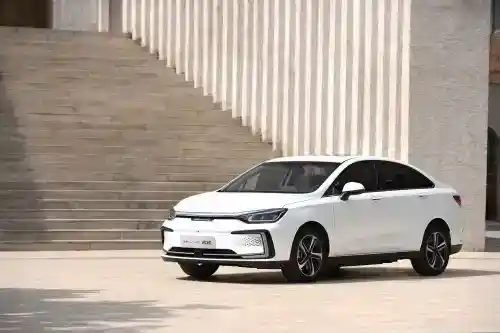 三任老車主，為何對北京汽車情有獨(dú)鐘？